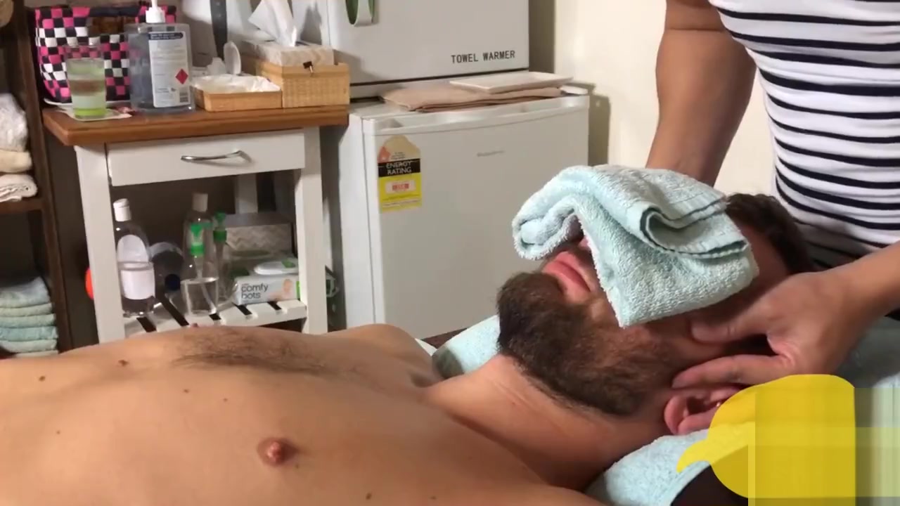 Handsome Aussie likes to get massage