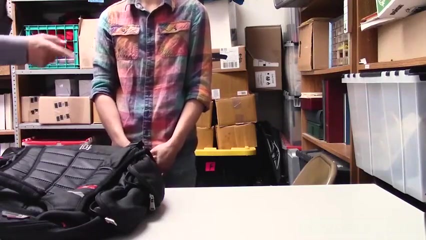 Little twink anal fucked in office by bear