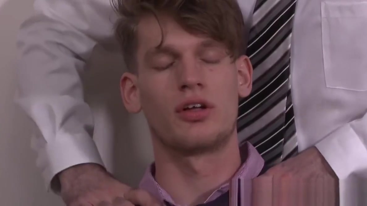 Passionate anal fucking at the office with handsome gays