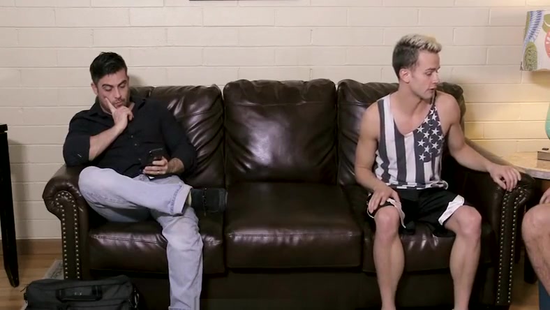 FamilyDick - Younger Stepbrother Gets His Asshole Reamed By Muscular Older Bro