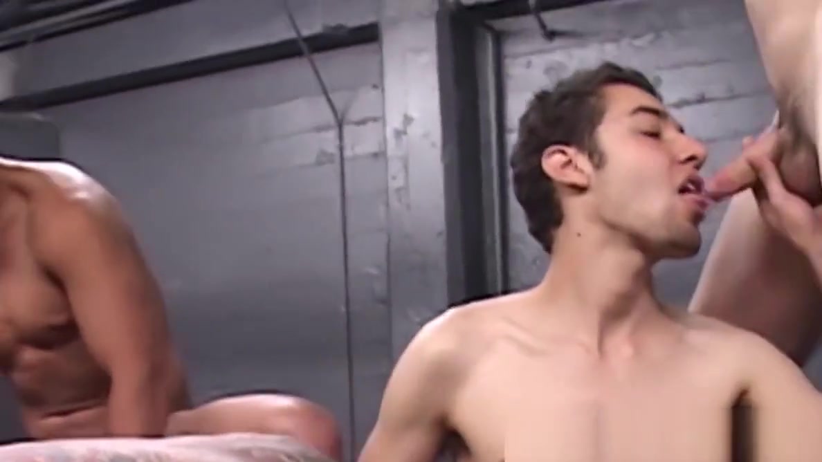 Studs suck dick and visit the gloryhole during group session