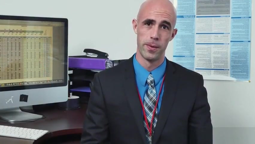 Stud sucking bosses cock in office threeway