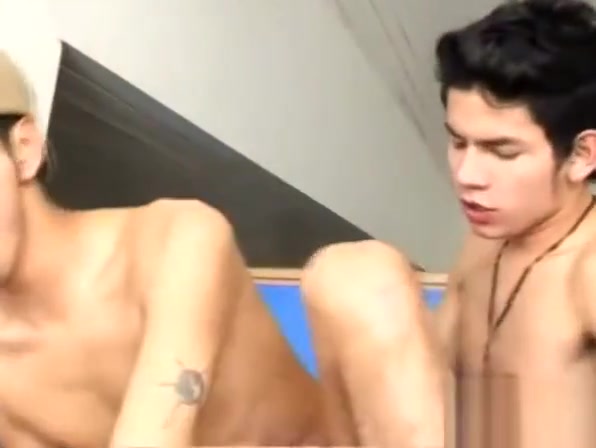 Cock Sucking Office Latinos