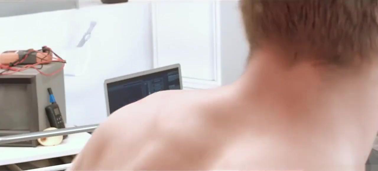 Hunks railing hard in the office for fun