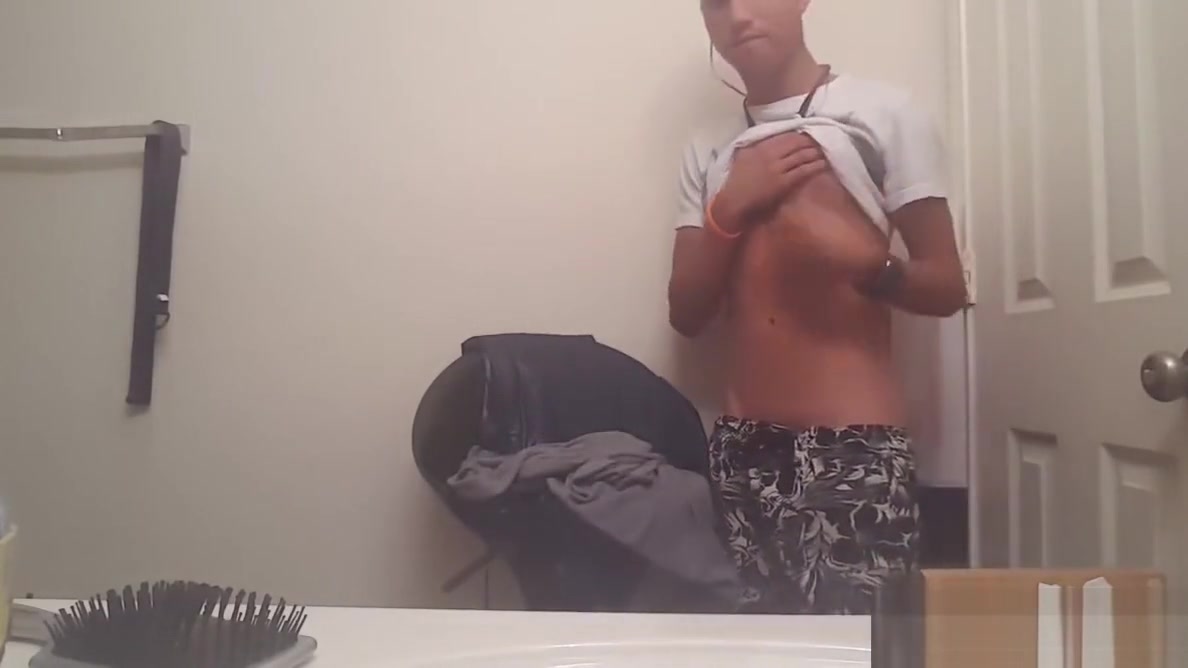 Shower Jacking Twink Webcam Show