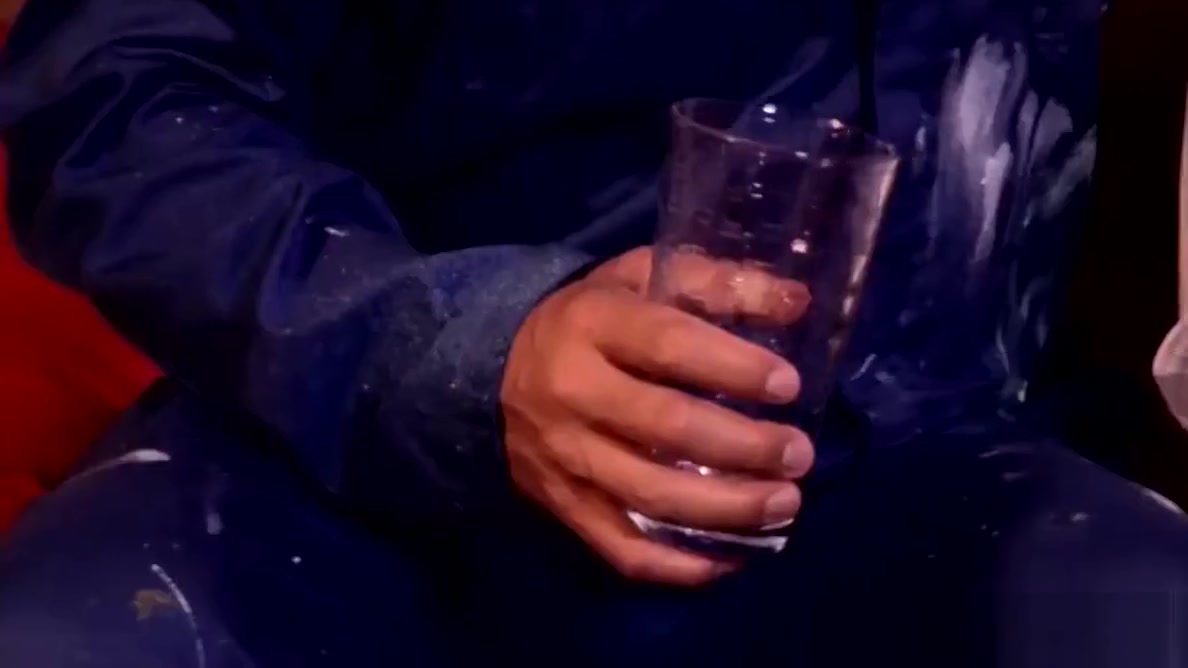 Two twink dudes ass fucking hard in the office for fun