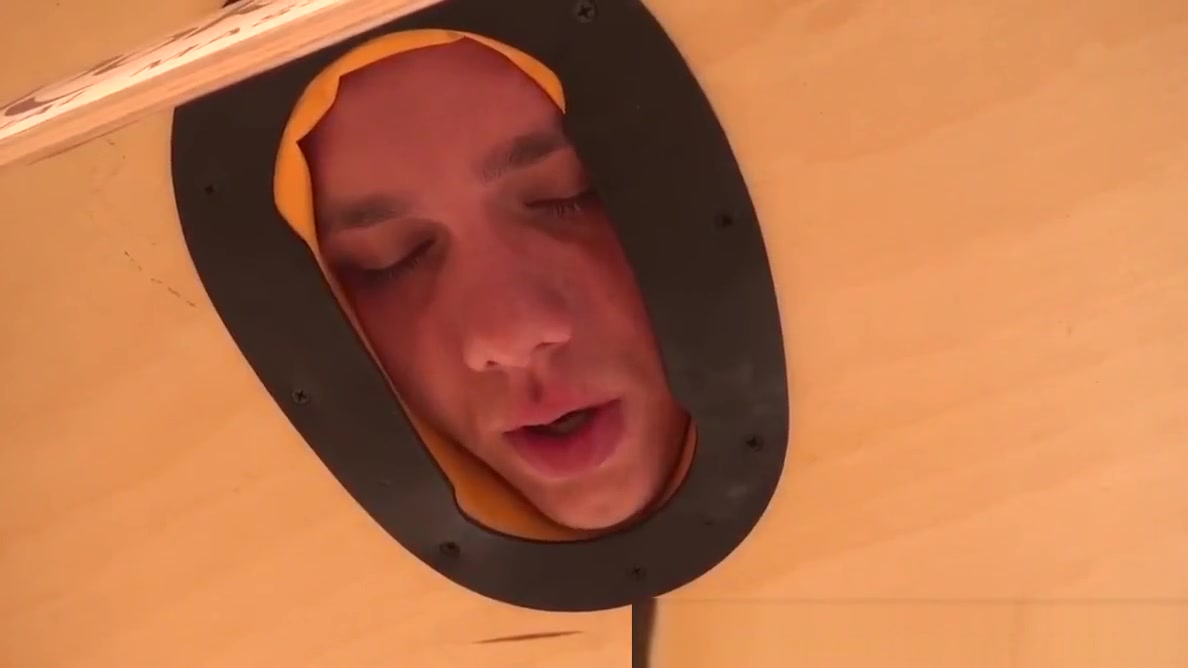 Inked twunk jerksoff cum after massage