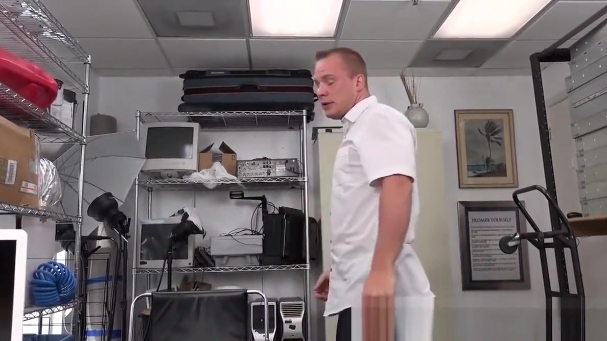 Straight casting hunk nailed in untouched ass