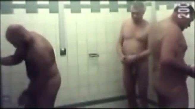 MATURE MEN POOL SHOWERS