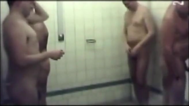 MATURE MEN POOL SHOWERS