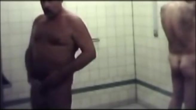 MATURE MEN POOL SHOWERS