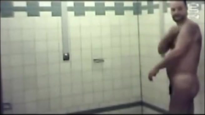 MATURE MEN POOL SHOWERS