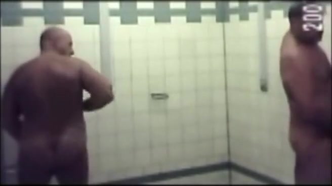 MATURE MEN POOL SHOWERS