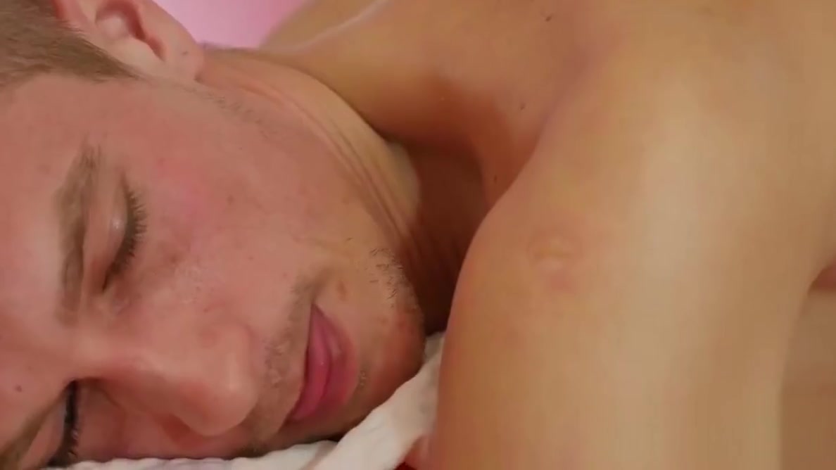 Hot gay massage scene featuring gorgeous studs Tom and Jose