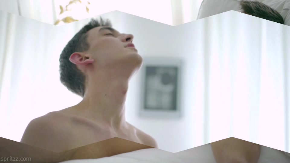 Squirting cum with slim and hung Pyotr
