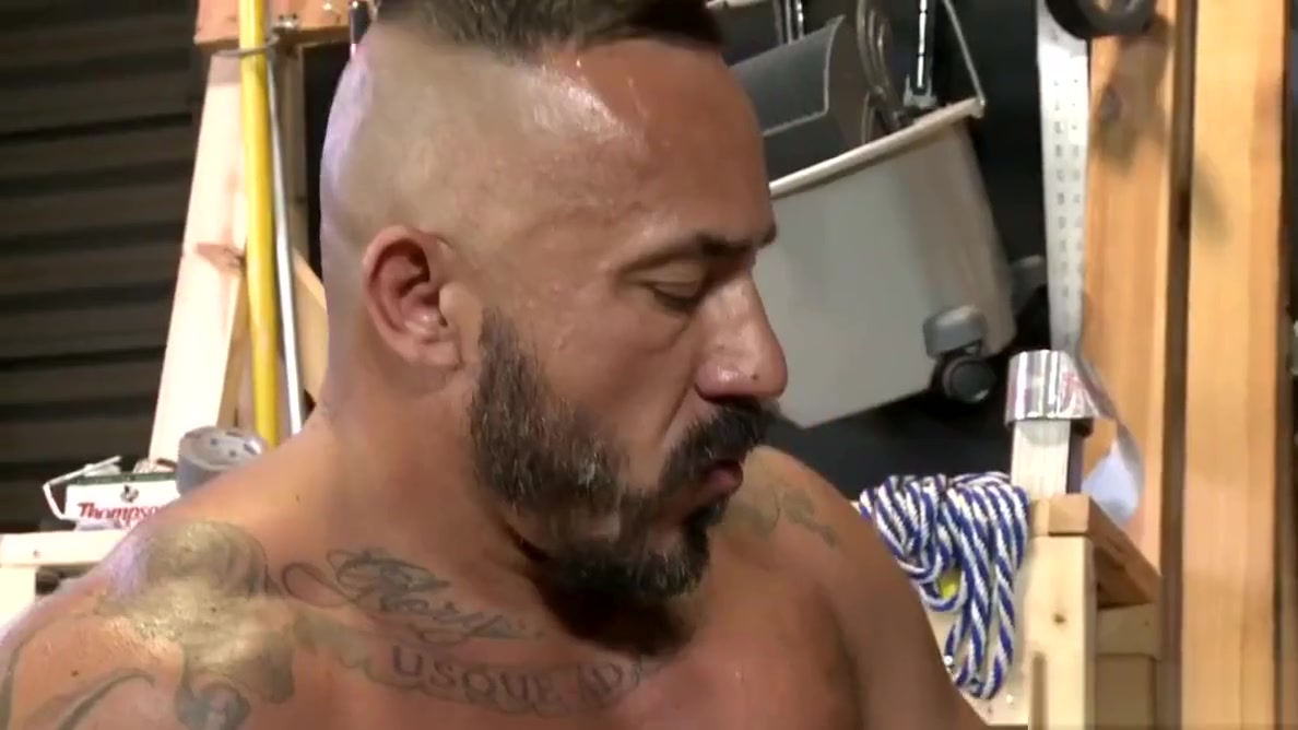 MenOver30 Muscle Step daddy gives it to Hung Employee