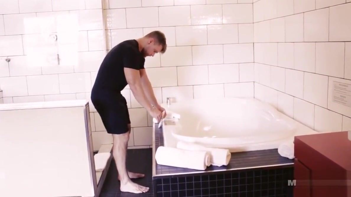 Maskurbate Straight Brad Sexy Shower Solo