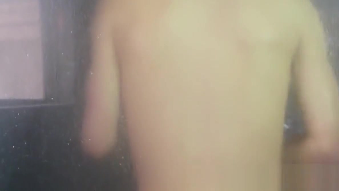 Jasper Robinson enjoys jerking his cock while showering