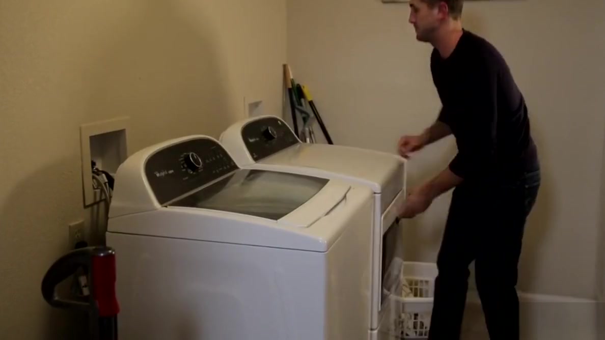 NextDoorRaw Handy Bareback HandyMan