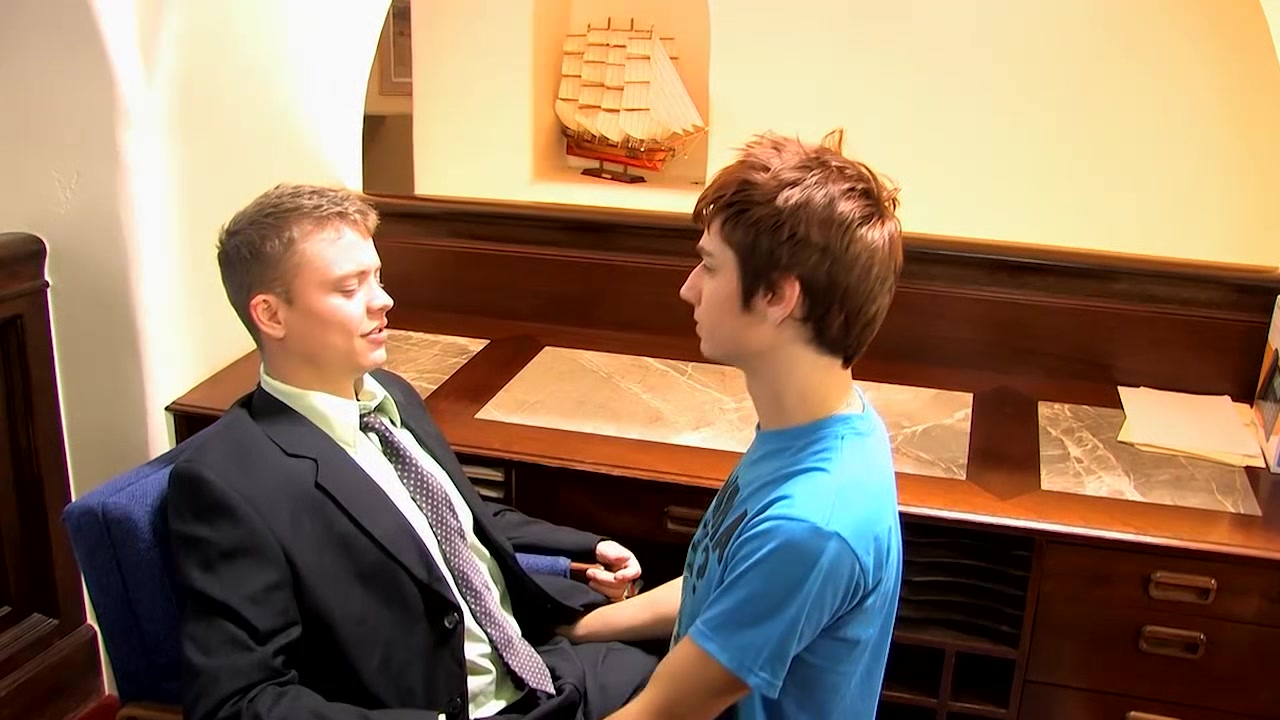 Coworkers Nathan Stratus and Micah Andrews anal breed hard
