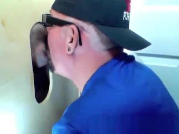Gloryhole Feeding Time Has Cock In A Spell