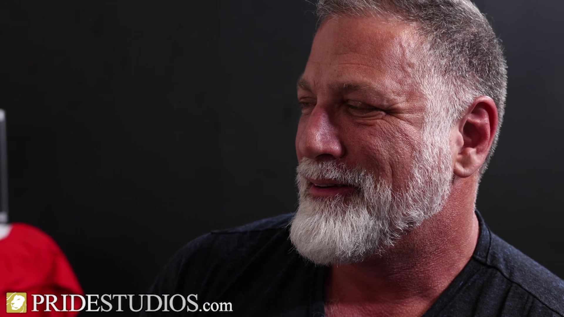 Hairy Silver StepDaddy Sticks His Cock In Tight Twink's Ass