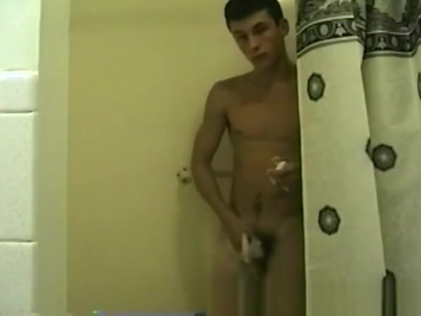 Showered straight twink tugged by dilf