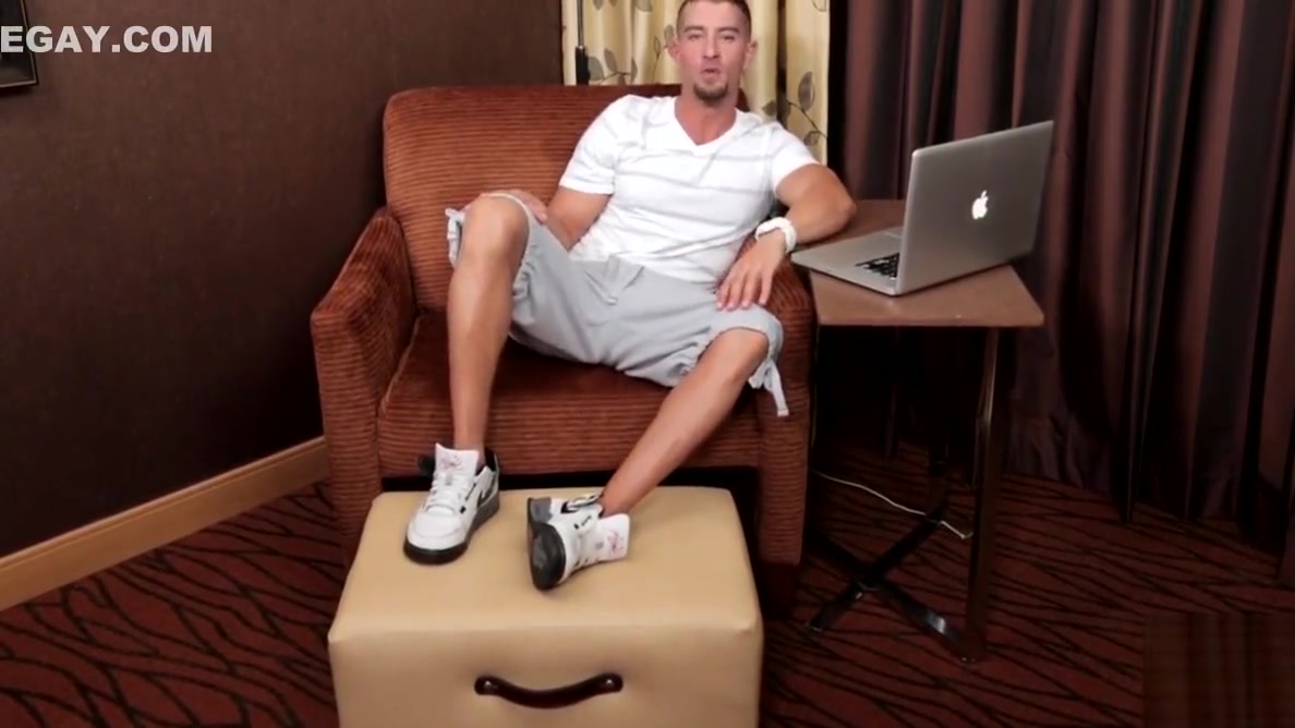 CodyCummings Body Worshipping and Damn Its Sexy