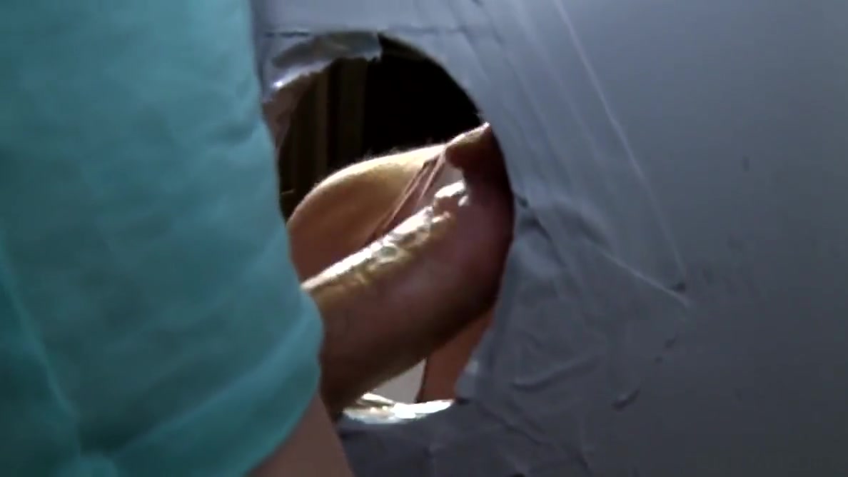 ExtraBigDicks Aspen's Dick In Gloryhole