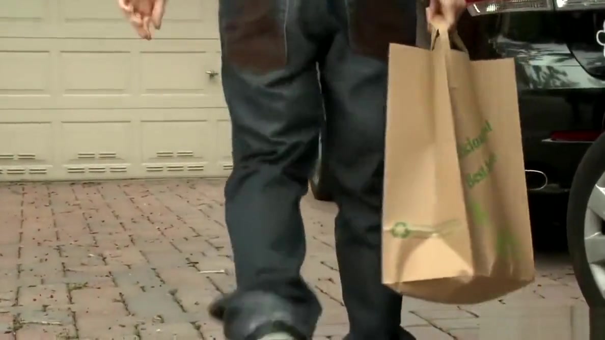 Extra Big Dicks Fucking The Delivery Man With My Huge Cock