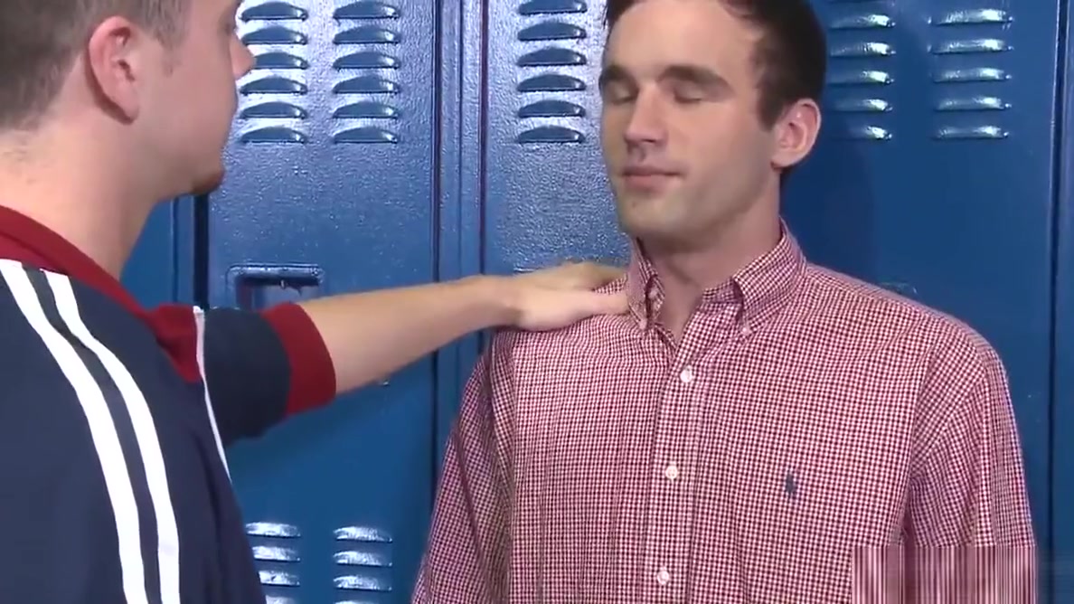 Cock Virgins Facial In College Locker Room
