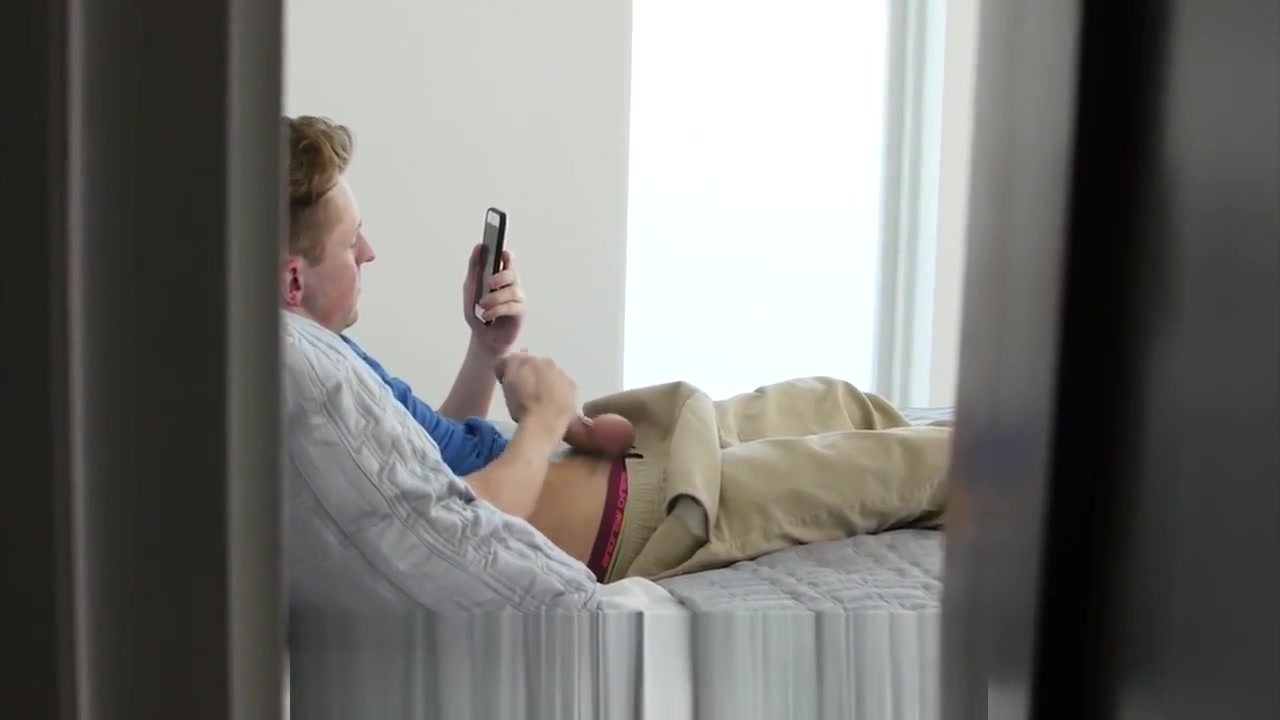 GayRoom - College Buds Josh Hunter & Seth Alexander Fuck