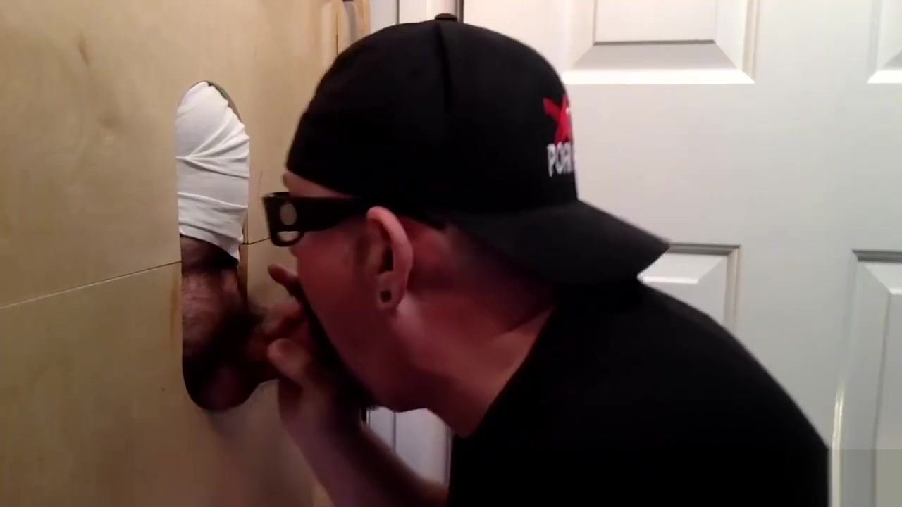 Trucker At The Gloryhole With a Load Of Cum
