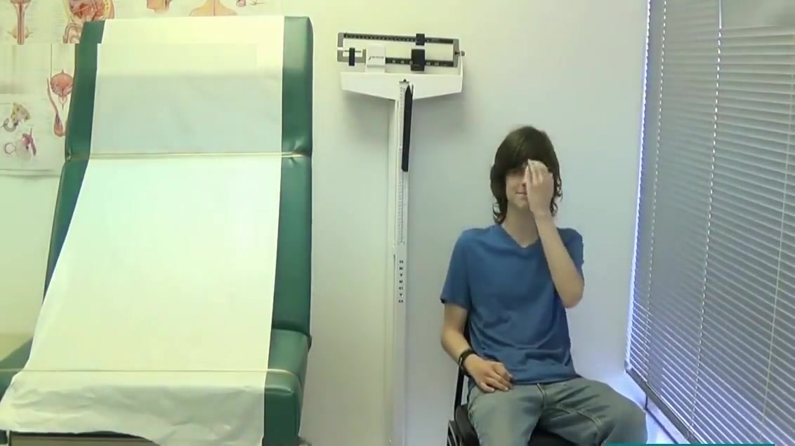 Dennis At The Doctor