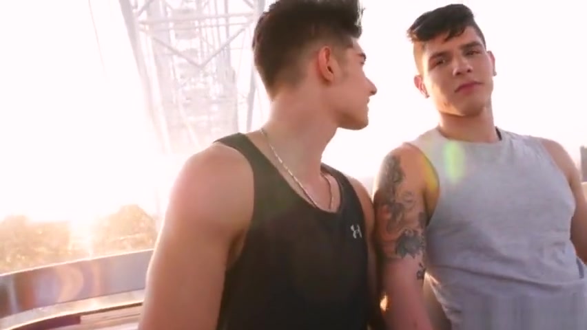 Muscle twinks bareback with massage