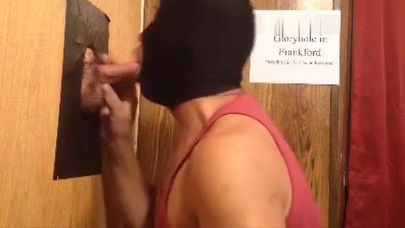 Sloppy Gloryhole Oral Creampie