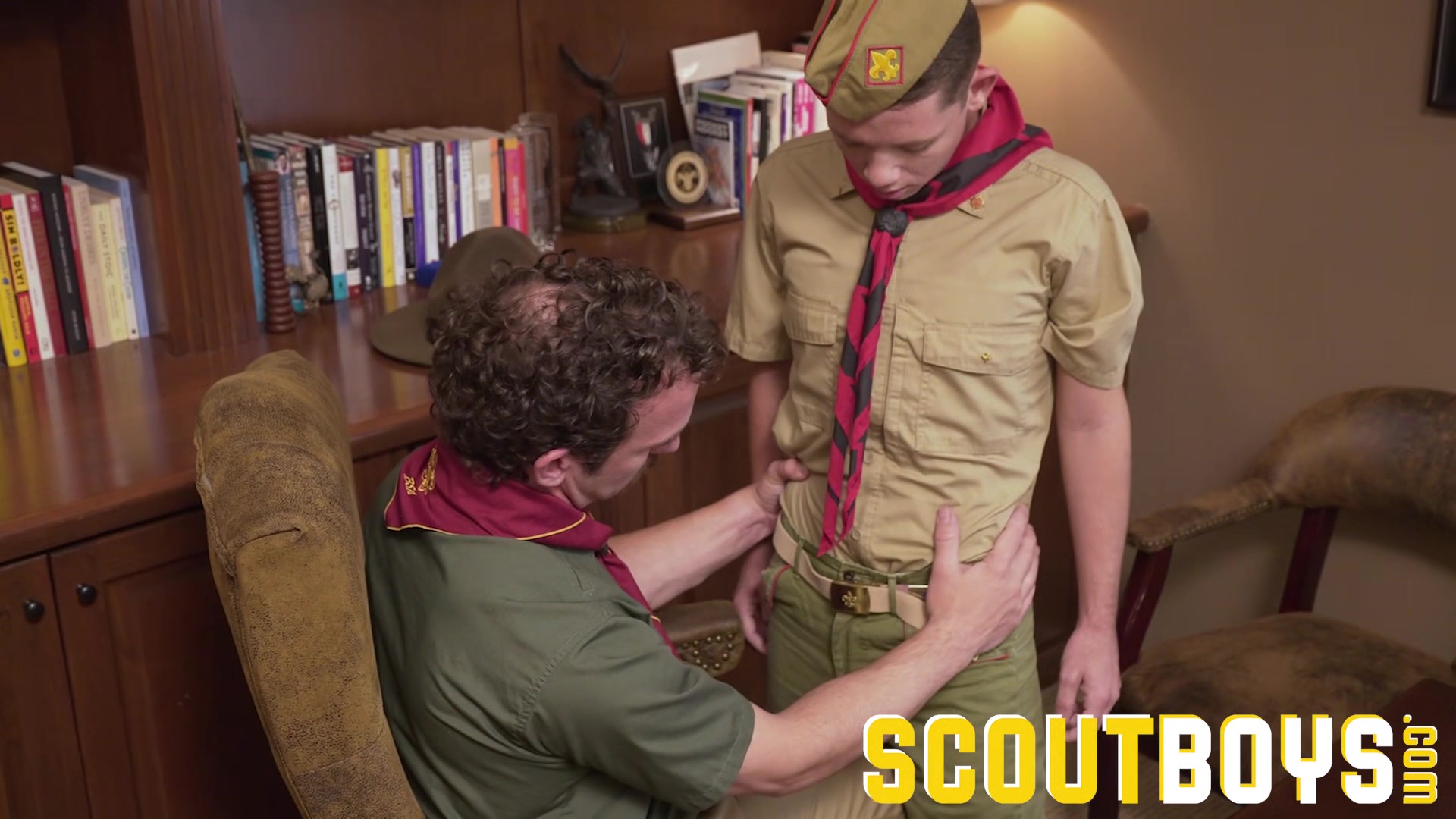 Hot chiseled Scoutmaster seduces fucks a smooth twink raw