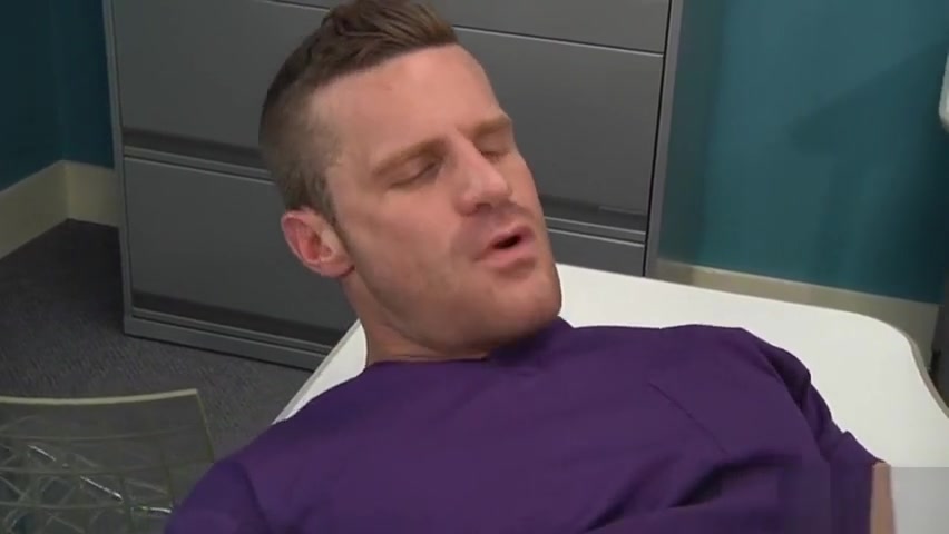 Muscle doctor anal sex with cumshot