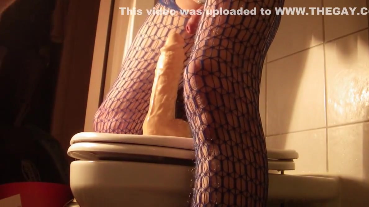 Crossdresser with a Lovely Kinky sloppy extreme dildo show