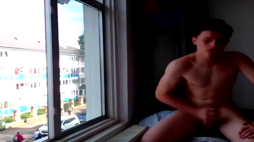 Kinky Window Jerk 105