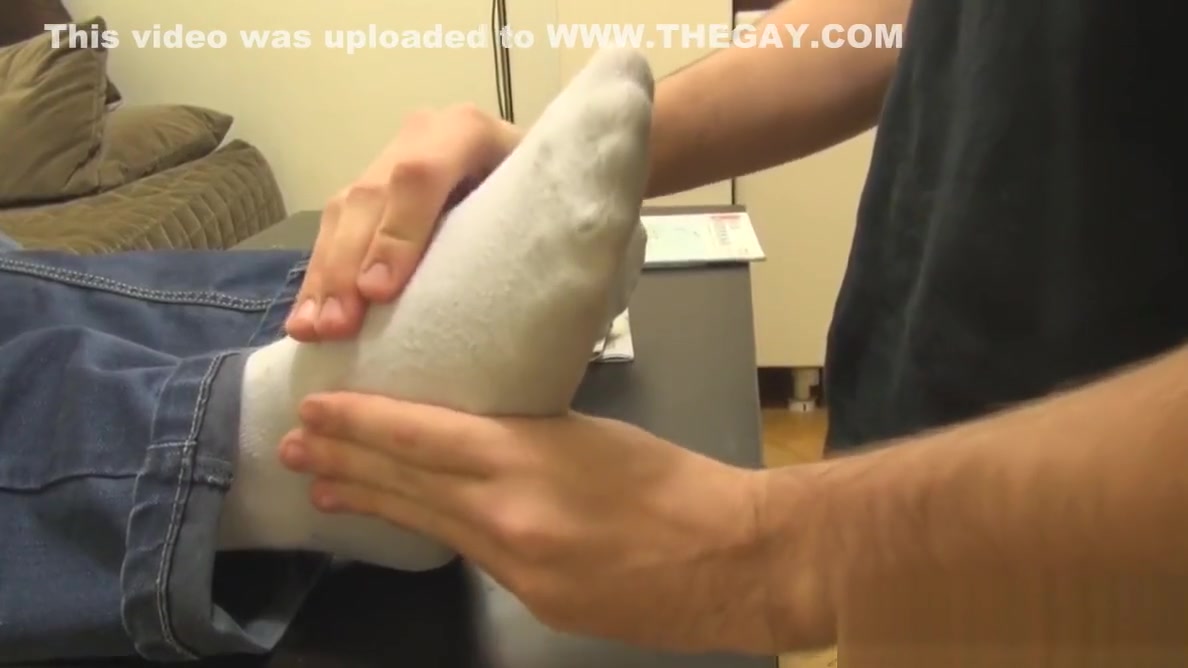 teenagers 18+ feet massaged