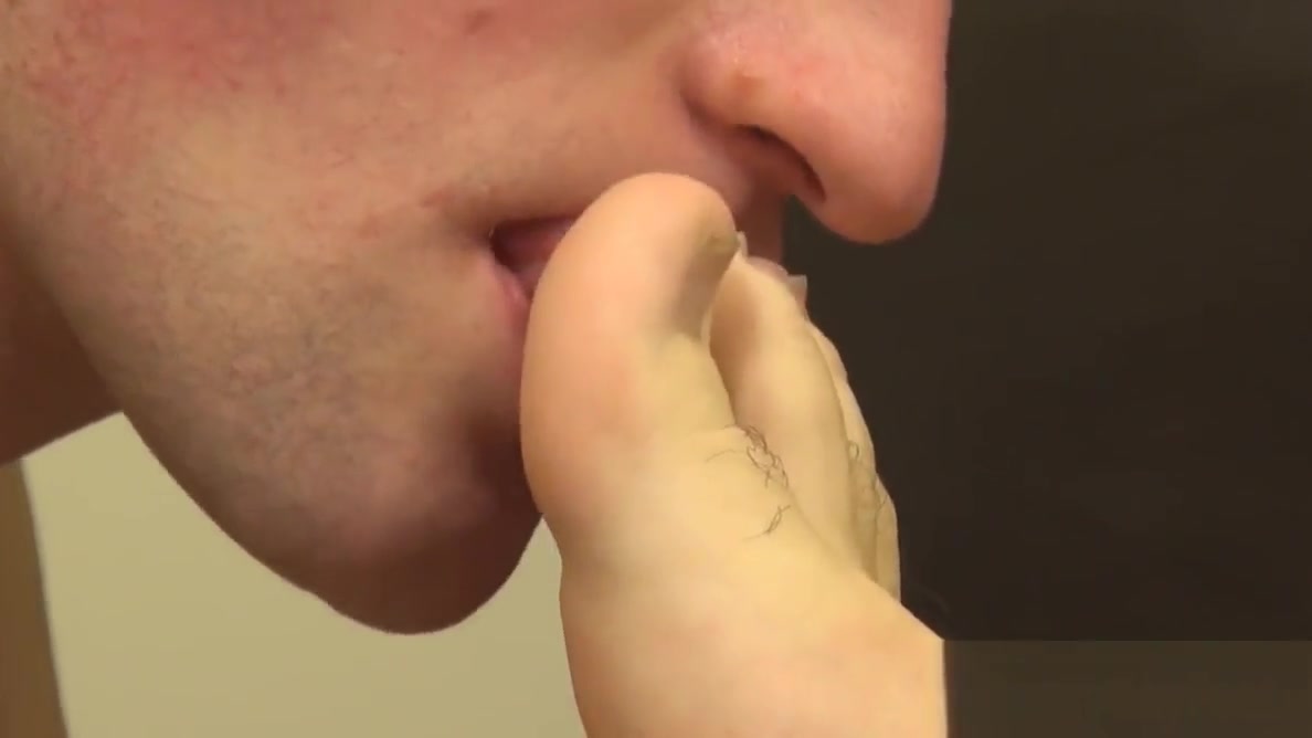teenagers 18+ feet massaged