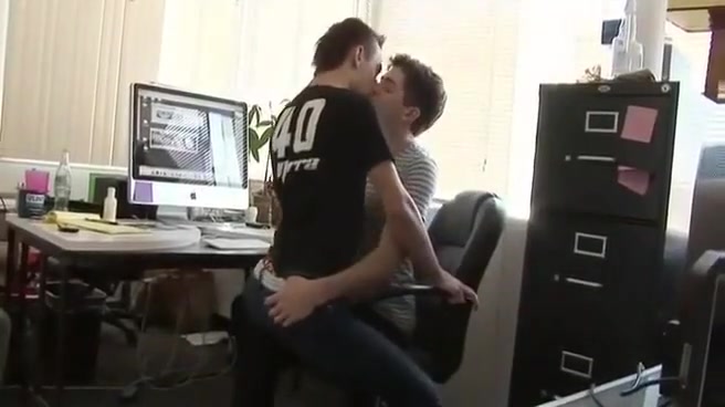 Mike's Fuck In Office 1933
