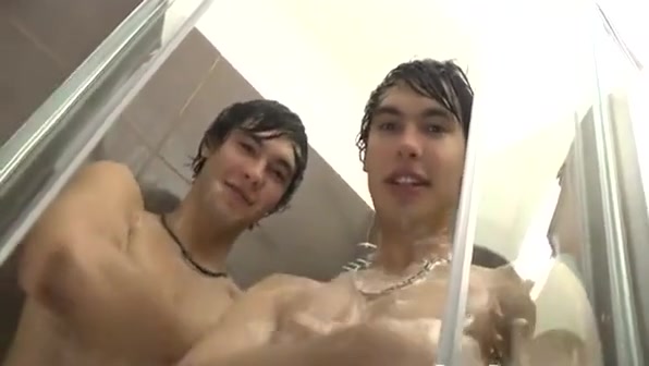 Aston Fake twins - Shower Together