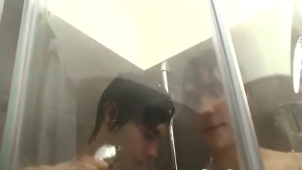 Aston Fake twins - Shower Together