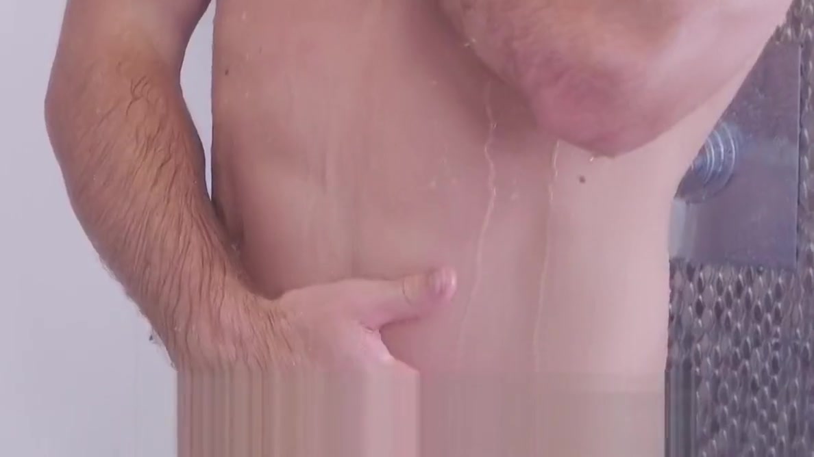 ShowerBait Str8 guy interrupted wet shower fuck