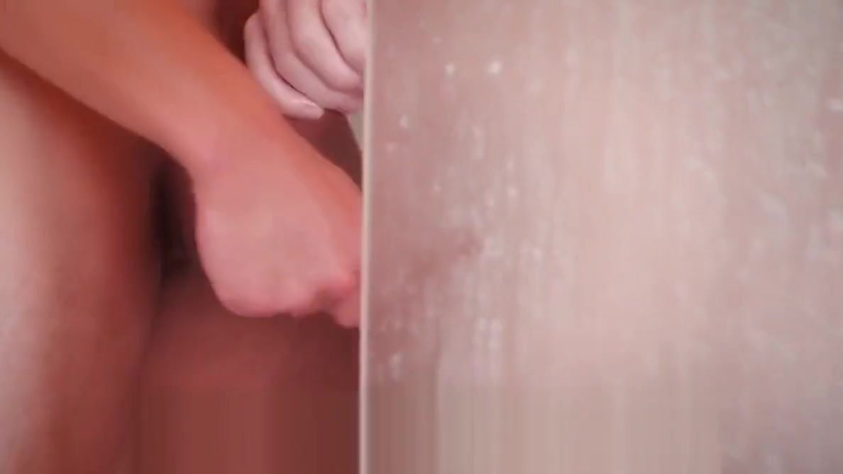 ShowerBait Str8 guy interrupted wet shower fuck