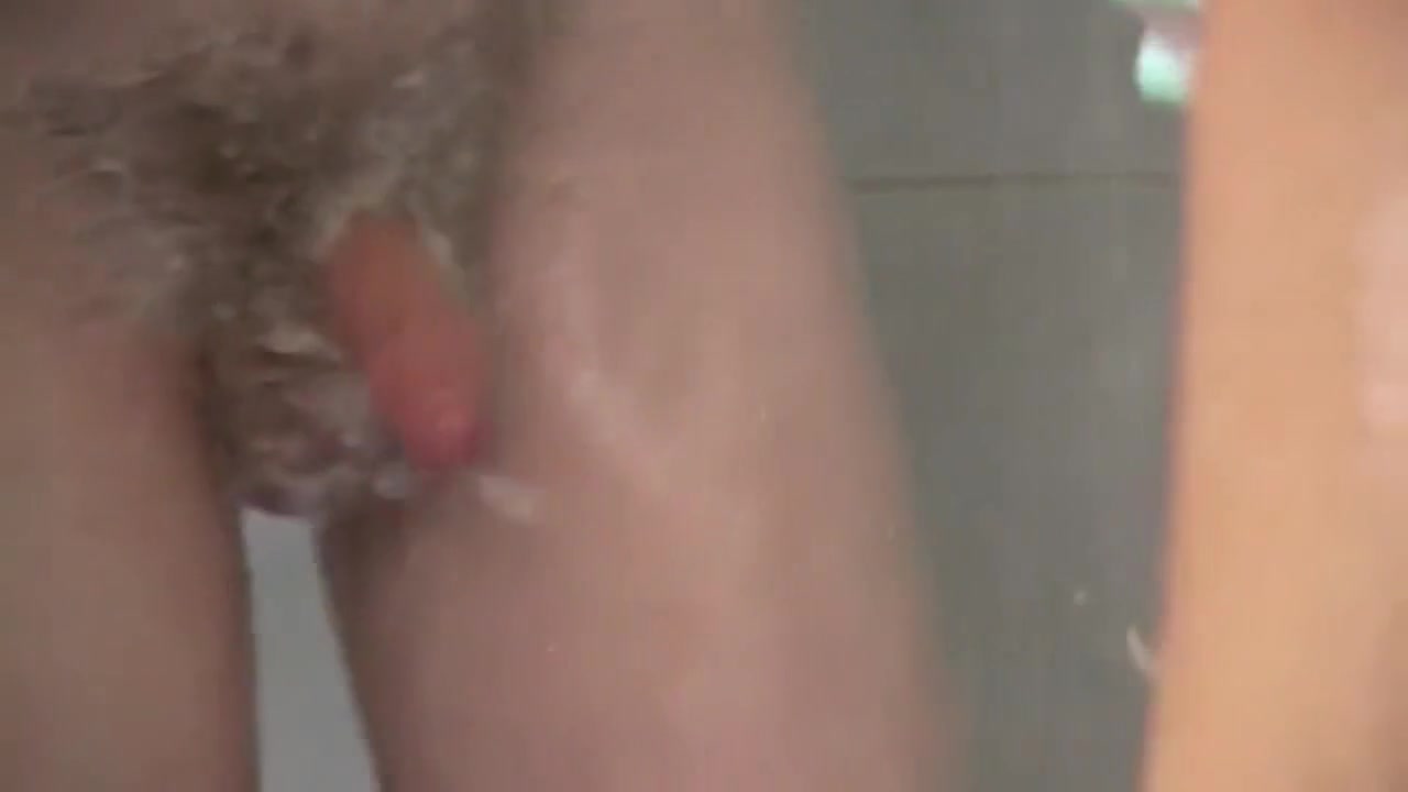 3 Horny Boys Fucking In The Shower
