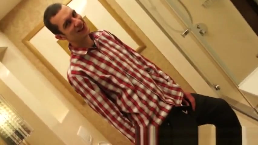 European amateur showering after blowjob