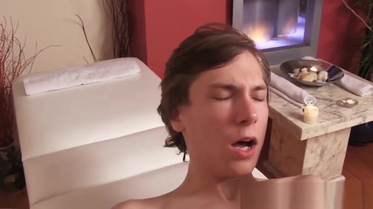 Twink Ethan White anal penetration and gay massage